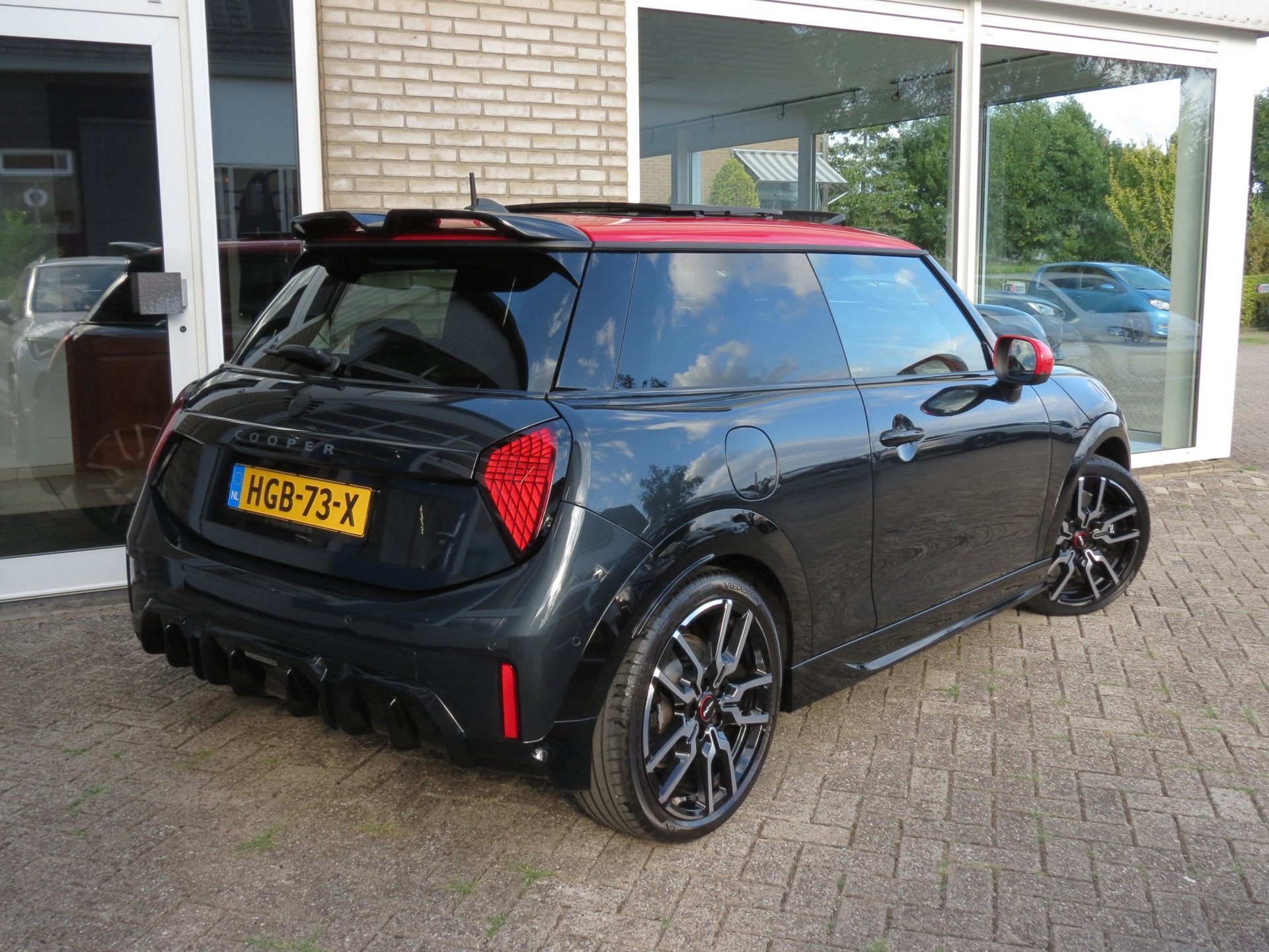 Mini 3-Deurs 1.5 Cooper C John Cooper Works XL 360 Camera|HA, Auto's, Dealer onderhouden, Gebruikt, 156 pk, 4 stoelen