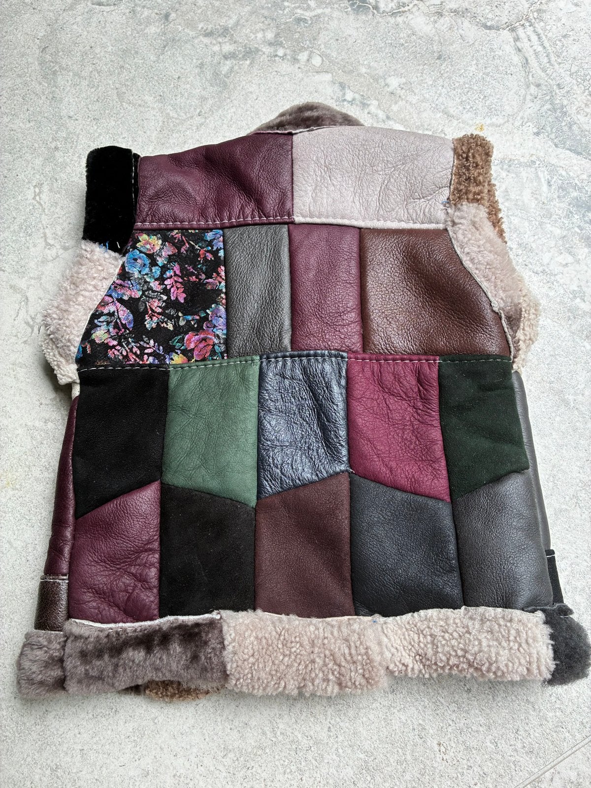 Patchwork Leren Gilet - Uniek & Handgemaakt kind 2 a 3 jaar, Verzenden, Zo goed als nieuw