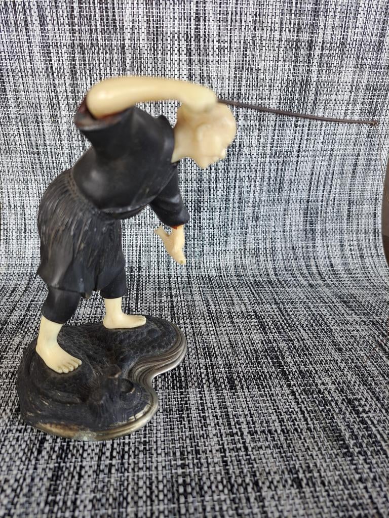 Antiek beeldje van visser, Netsuke stijl, Ophalen of Verzenden