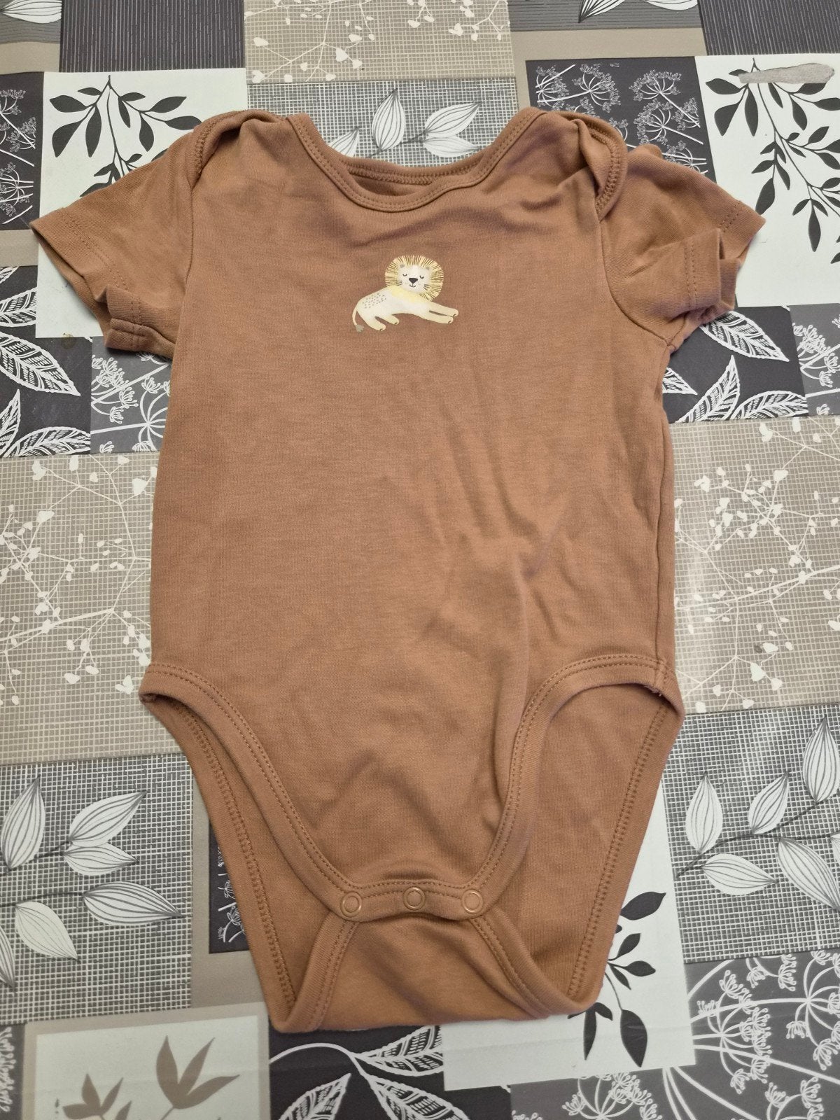 Schattig baby rompertje met leeuw - Maat 80, Ophalen of Verzenden, Zo goed als nieuw, Jongetje of Meisje, Overige typen
