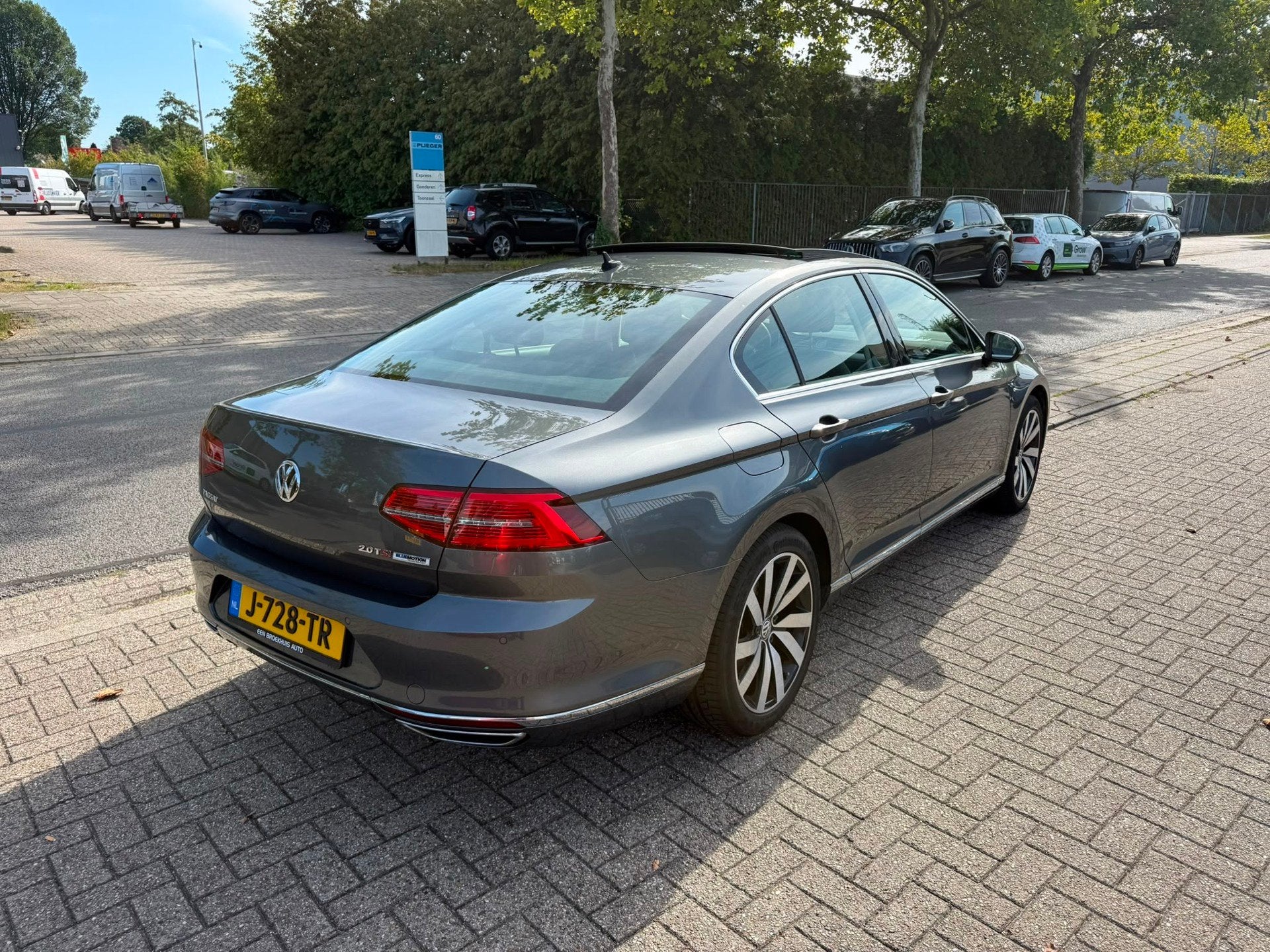 Volkswagen Passat 2.0 TSI Highline DSG, 220PK, Navi, Leder,, Gebruikt, Euro 6, 4 cilinders, Automatische klimaatregeling