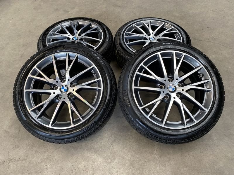 17 inch originele velgen + winterbanden BMW 1 serie F40 489, Gebruikt, -, -, Banden en Velgen