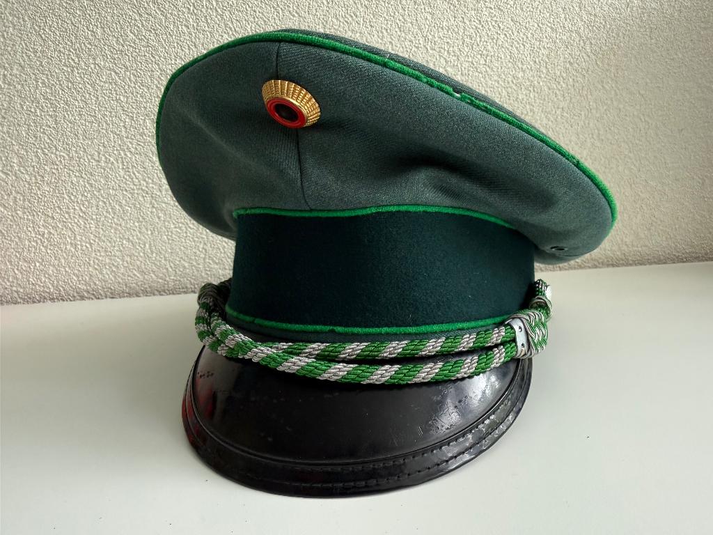 Vintage Duitse Carl Isken politiepet (Baden-Würtemberg), Ophalen of Verzenden, Overige soorten, Duitsland, Helm of Baret