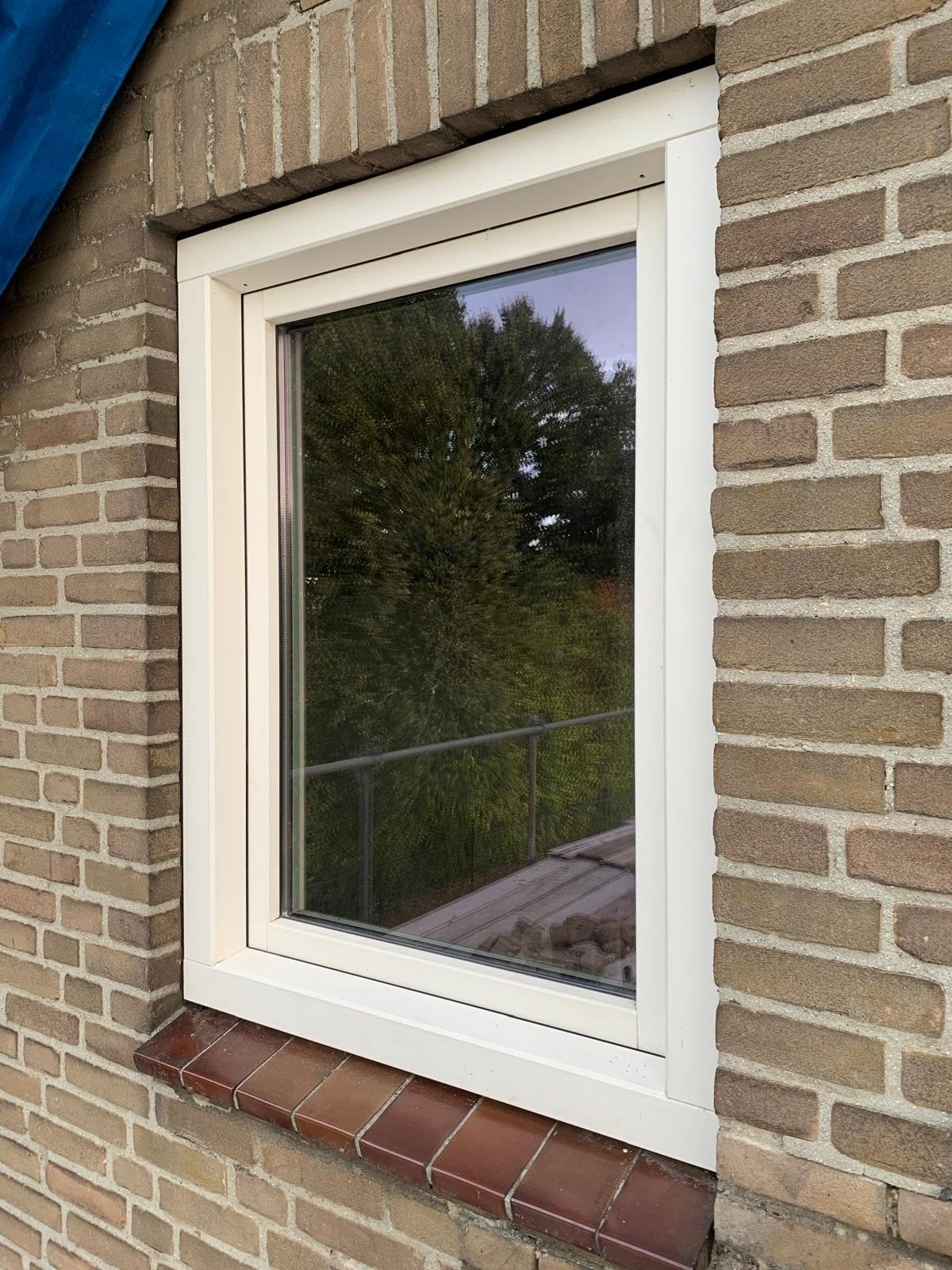 Kunststof kozijn met dubbel glas, Doe-het-zelf en Verbouw, Kunststof, Raamkozijn, Zo goed als nieuw, 75 tot 150 cm