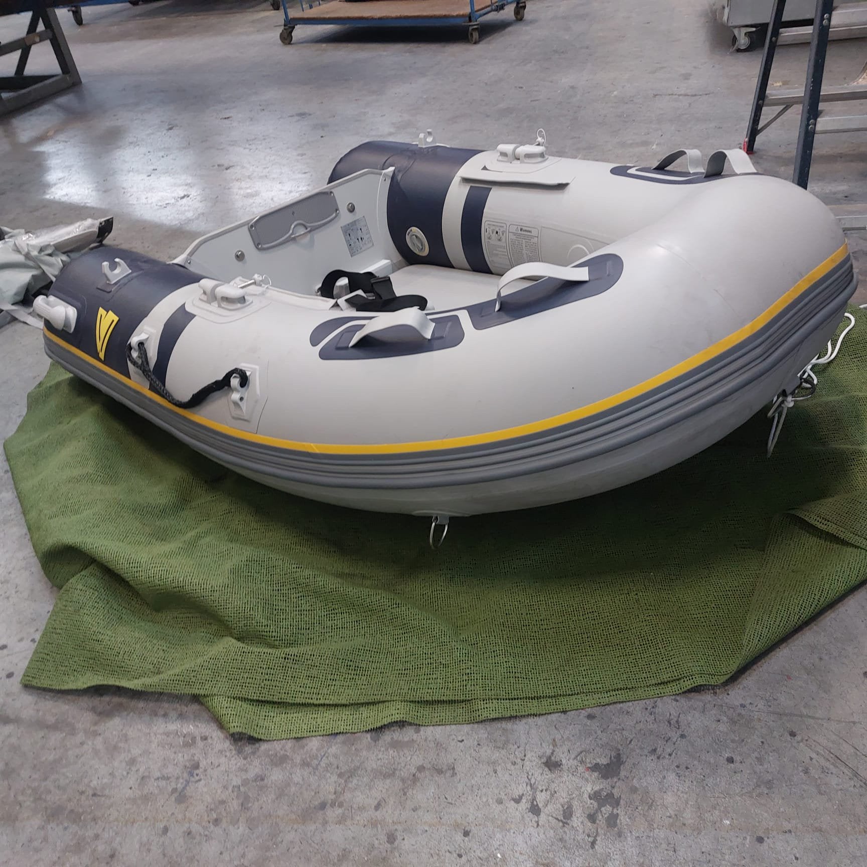 Vetus VB200 rubberboot, Watersport en Boten, Rubberboten, Zo goed als nieuw, Overige merken, Airdeck, Buitenboordmotor, Ophalen
