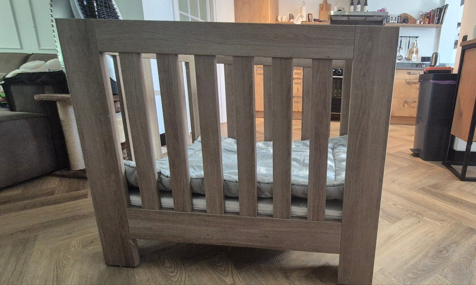 Mooie in hoogte verstelbare box van The Wood Factory, Kinderen en Baby's, Boxen, Ophalen, Zo goed als nieuw, Rechthoekig, In hoogte verstelbaar