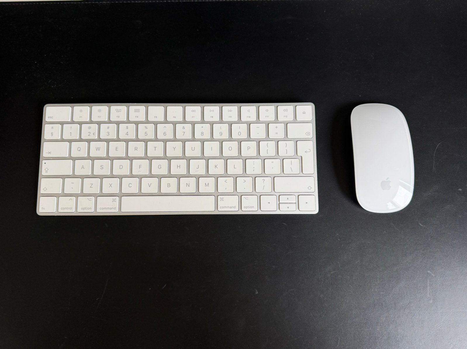 Apple Magic Keyboard 2 + Magic Mouse 2, Toetsenbord en muis-set, Ophalen of Verzenden, Zo goed als nieuw, Draadloos