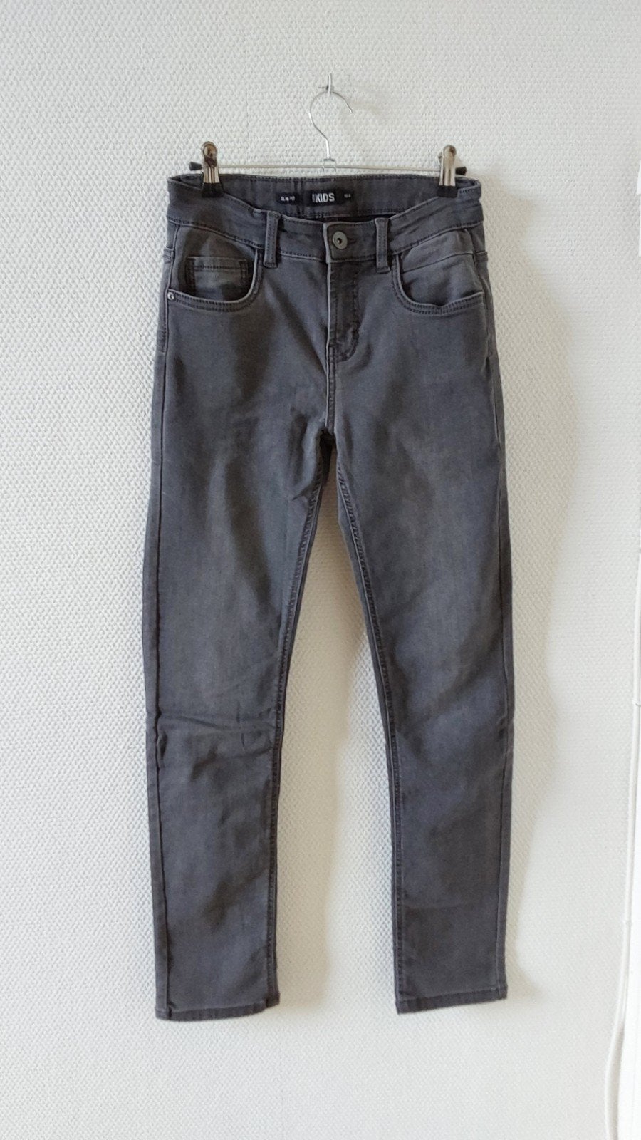 mooi Skinny fit jog jeans maat 164 grijs, Ophalen of Verzenden, Zo goed als nieuw, Jongen, Broek
