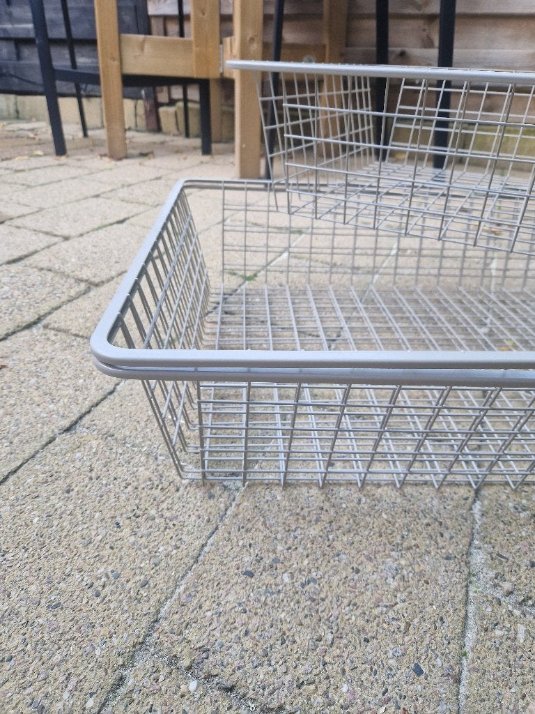 Ikea draadmand Boaxel 3 manden en verstelbare roede, Huis en Inrichting, Ophalen, 50 tot 100 cm, Zo goed als nieuw, Minder dan 100 cm
