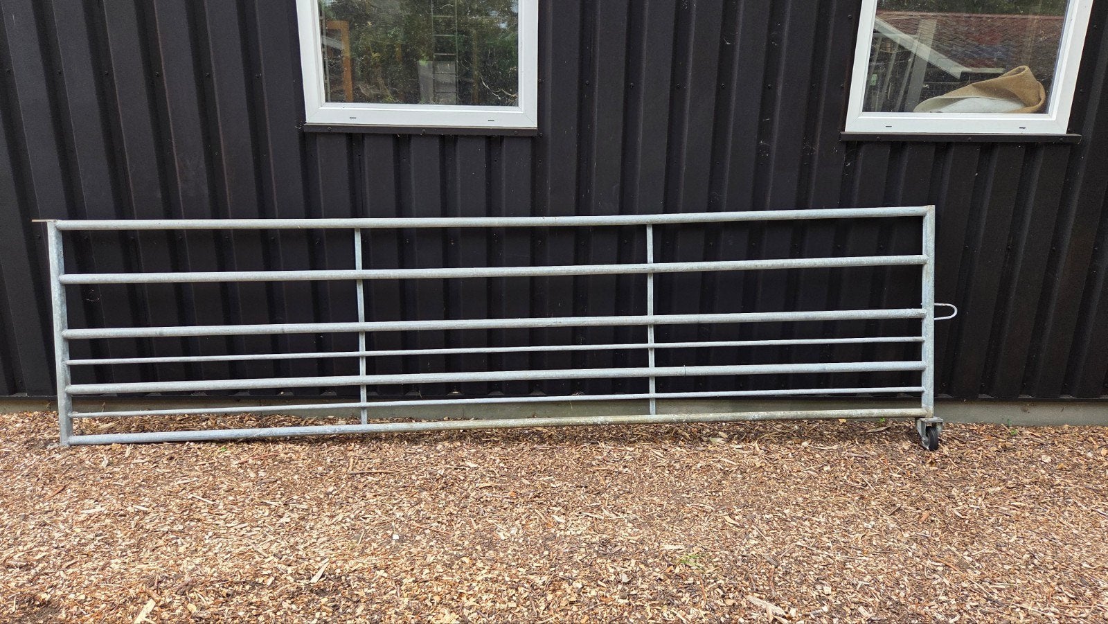 Stevig landhek met wiel - 400x100 cm, Ophalen