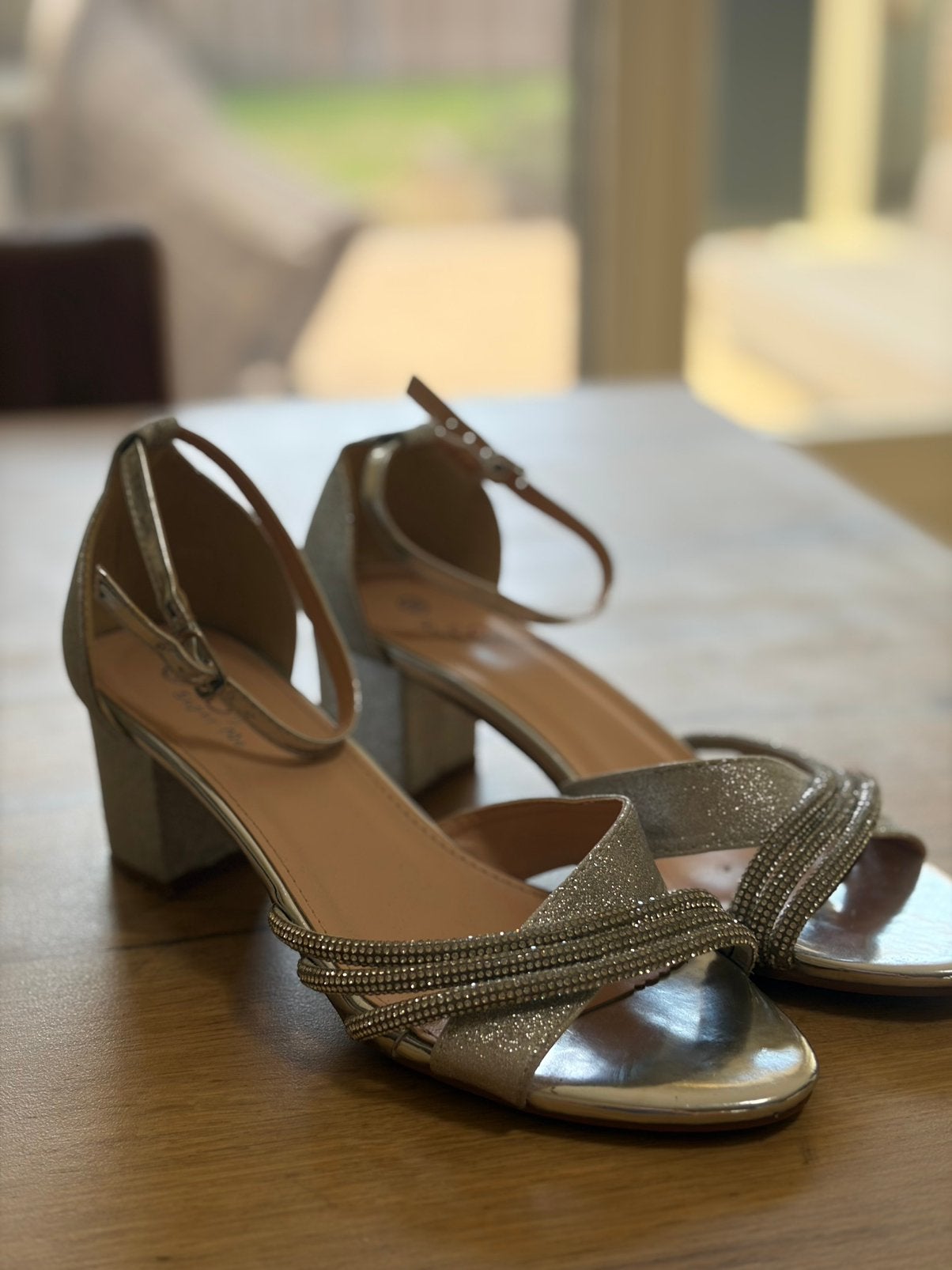Damesschoenen lage hak zilver maat 39, Kleding | Dames, Ophalen of Verzenden, Zo goed als nieuw