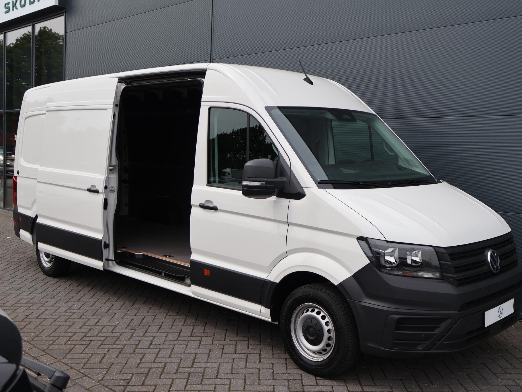 Volkswagen Bedrijfswagens Crafter 35 2.0 TDI L4H3 | 140 PK |, Stof, Gebruikt, 4 cilinders, Met garantie (alle)