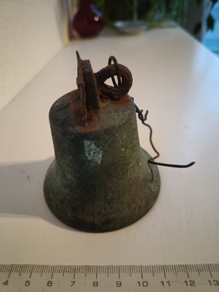 Verweerde bronzen bel groene patina, Antiek en Kunst, Ophalen of Verzenden
