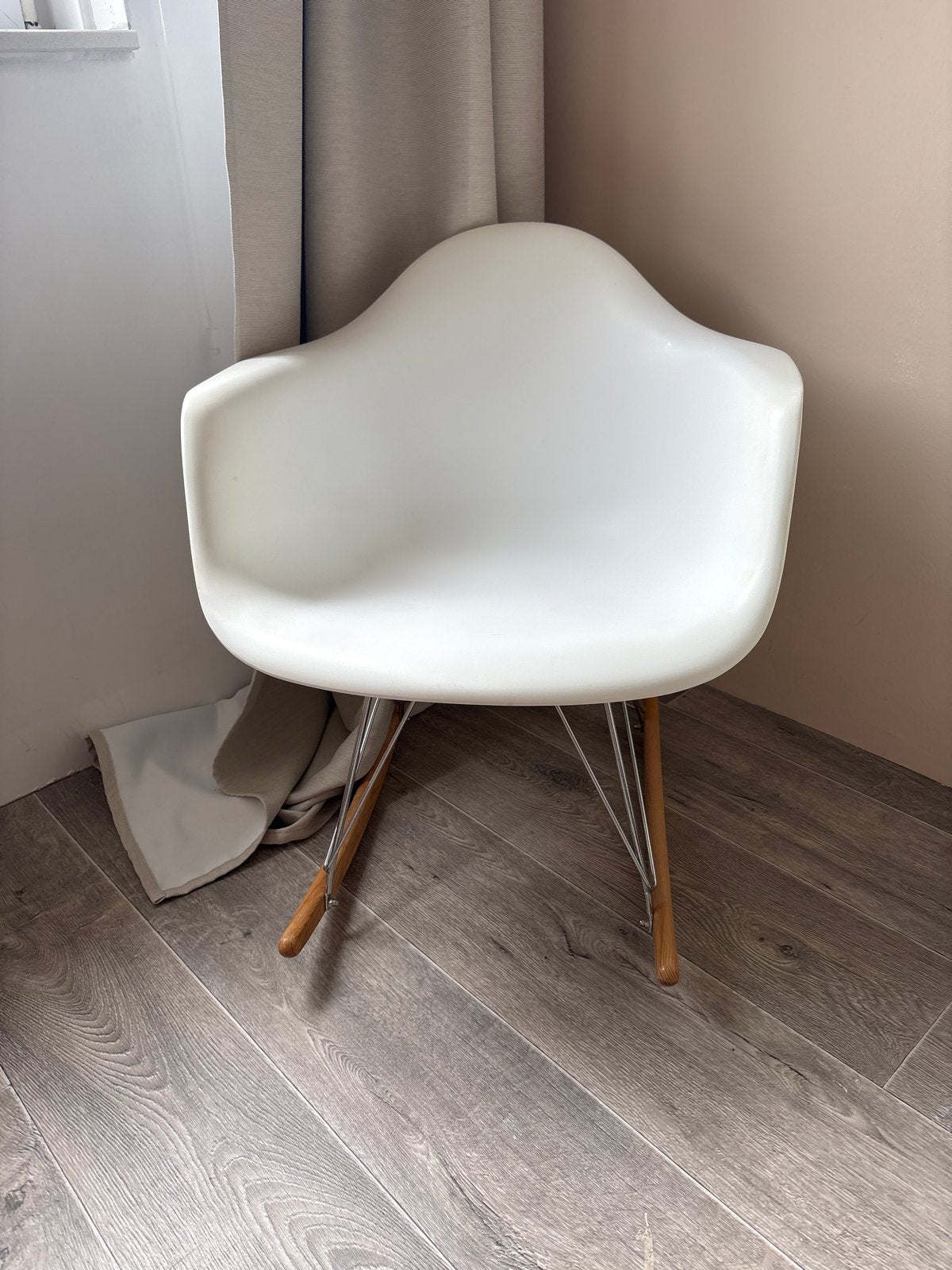 Witte schommelstoel, Ophalen, Gebruikt, Wit, Eén