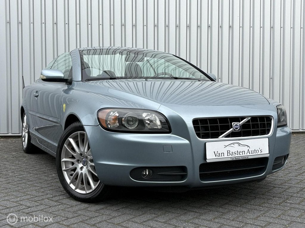 Volvo C70 2.4 Momentum | 140pk | Trekhaak | Youngtimer | 07, Voorwielaandrijving, C70, Gebruikt, Cabriolet