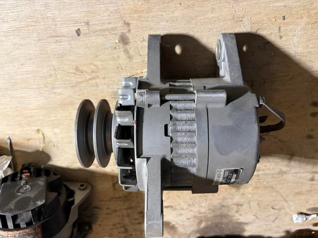 Nikko dynamo 24V 25A isuzu diesel motor 1-81200-365-0, Auto-onderdelen, Motor en Toebehoren, Ophalen of Verzenden, Nieuw