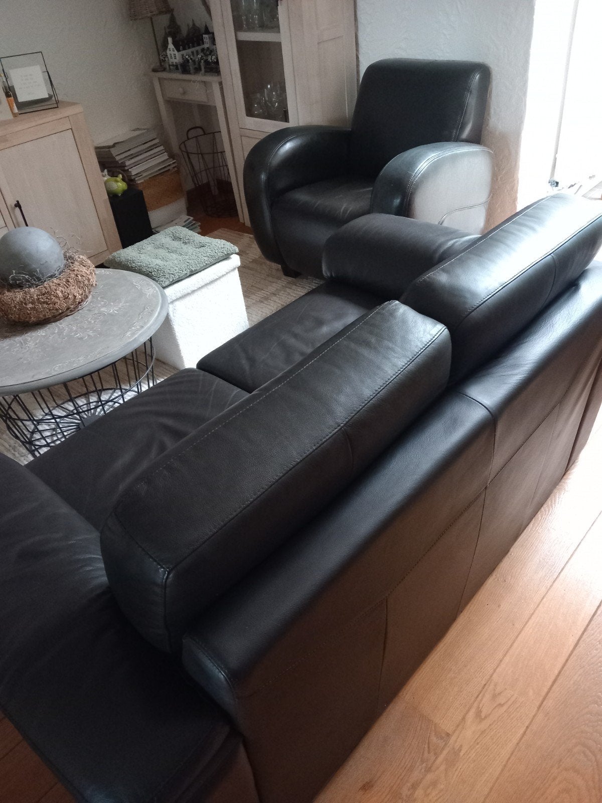 Leren bank en leren fauteuil., Ophalen, Zo goed als nieuw, Leer