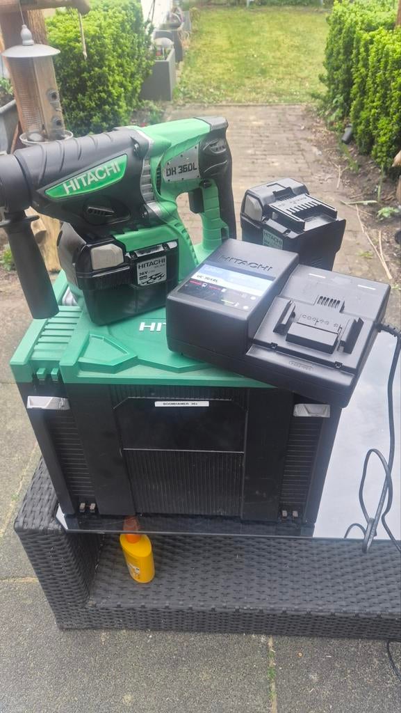 Hitachi DH 36DL Boorhamer met 2 accu's en lader, Boor- en/of Breekhamer, Ophalen of Verzenden, Klopboormechanisme, Gebruikt