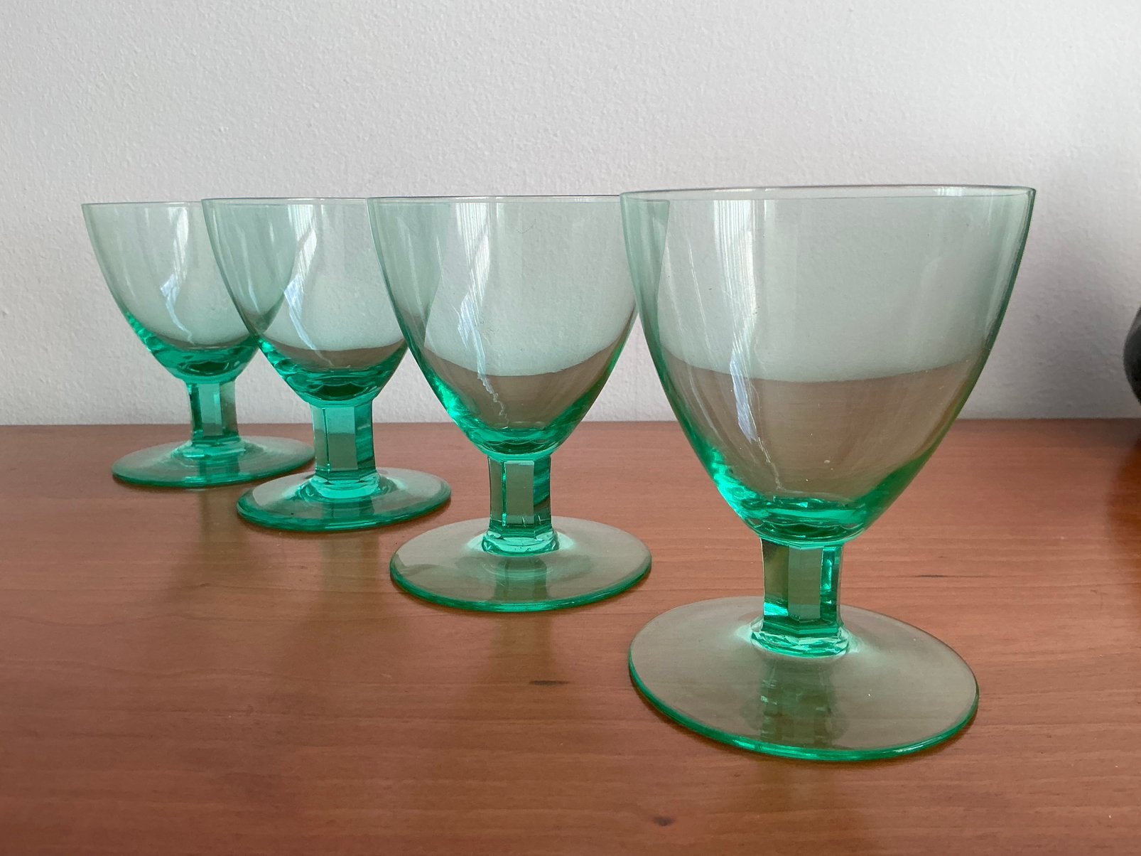 W.J.Rozendaal: 4 Stabile rijnwijnglazen 100 mm Kr.Unie 1936, Antiek en Kunst, Ophalen of Verzenden