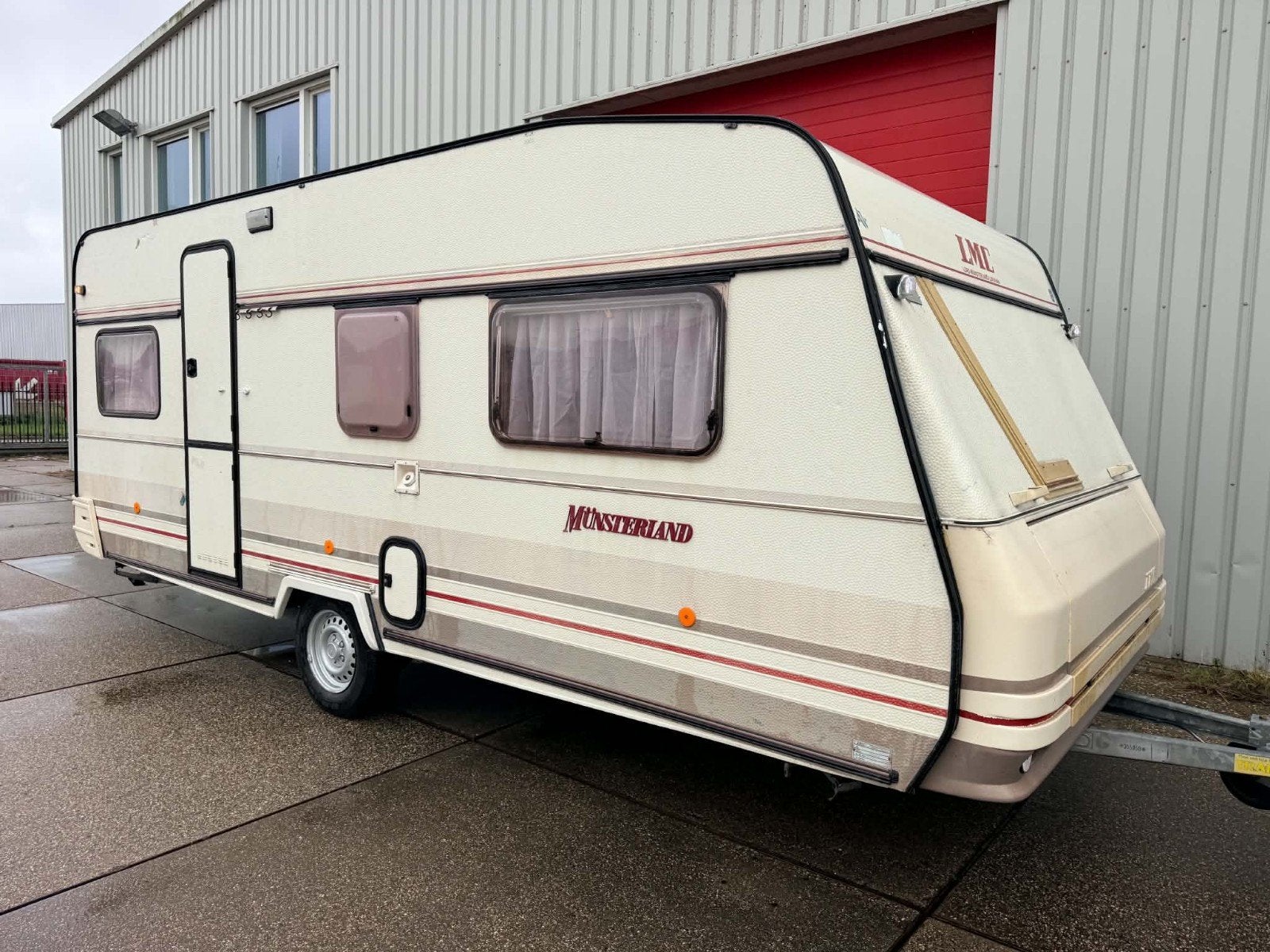 caravan lmc met enkele bedden, Caravans en Kamperen, Overige merken, Rondzit, Particulier, 5 tot 6 meter
