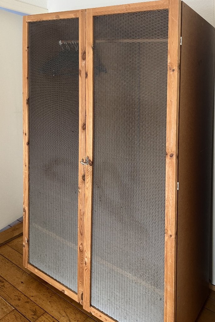 Scandinavisch hout kleren kast, zo goed als nieuw, Ophalen, 100 tot 150 cm, 50 tot 100 cm, Zo goed als nieuw