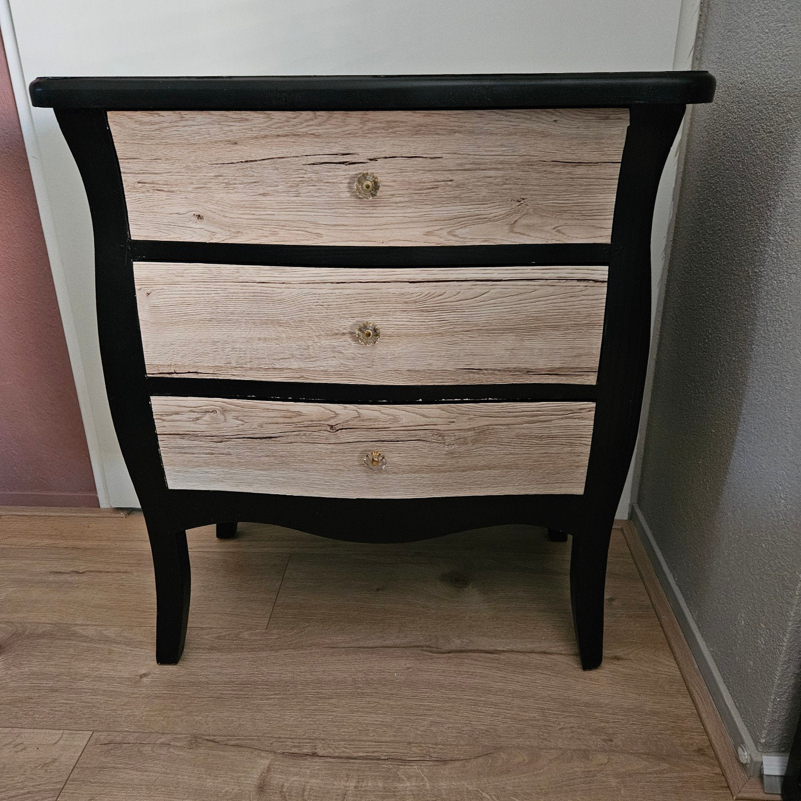 Kastje met 3 lades - Zwart met houtnerf, Ophalen, Gebruikt, Klassiek, Modern, Landelijk, 50 tot 100 cm