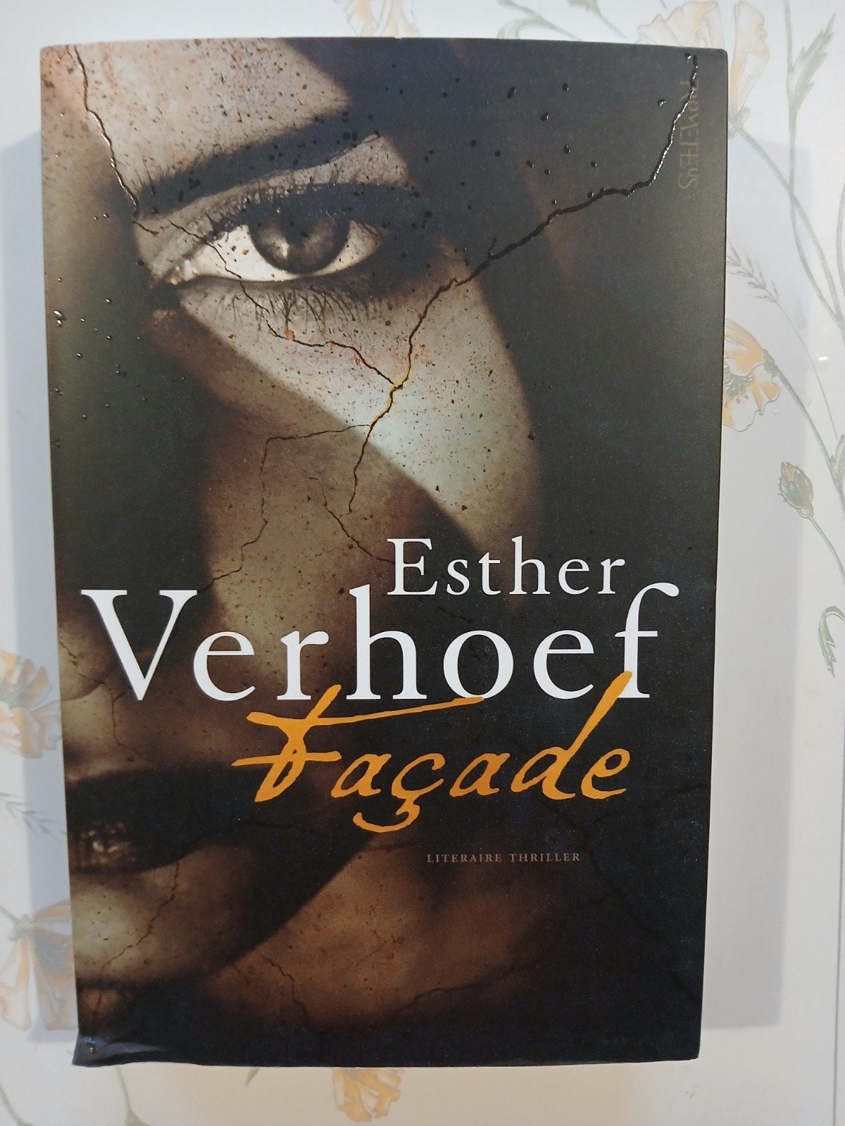 Esther Verhoef - Façade, Ophalen of Verzenden, Zo goed als nieuw, Esther Verhoef