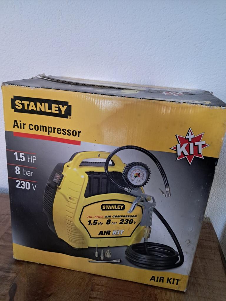 Stanley Olievrije Luchtcompressor 1.5 PK 8 bar 230V, 6 tot 10 bar, Ophalen of Verzenden, Zo goed als nieuw, Minder dan 200 liter/min