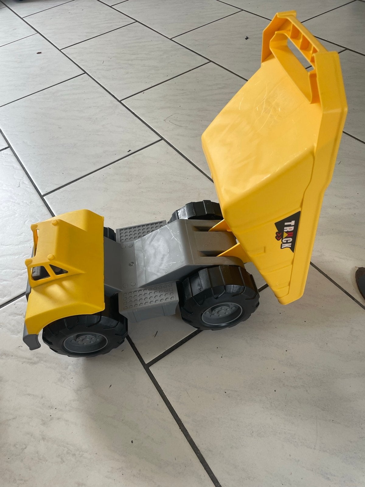 Grote gele speelgoed kiepwagen en graafmachine, Kinderen en Baby's, Speelgoed | Speelgoedvoertuigen, Ophalen, Gebruikt
