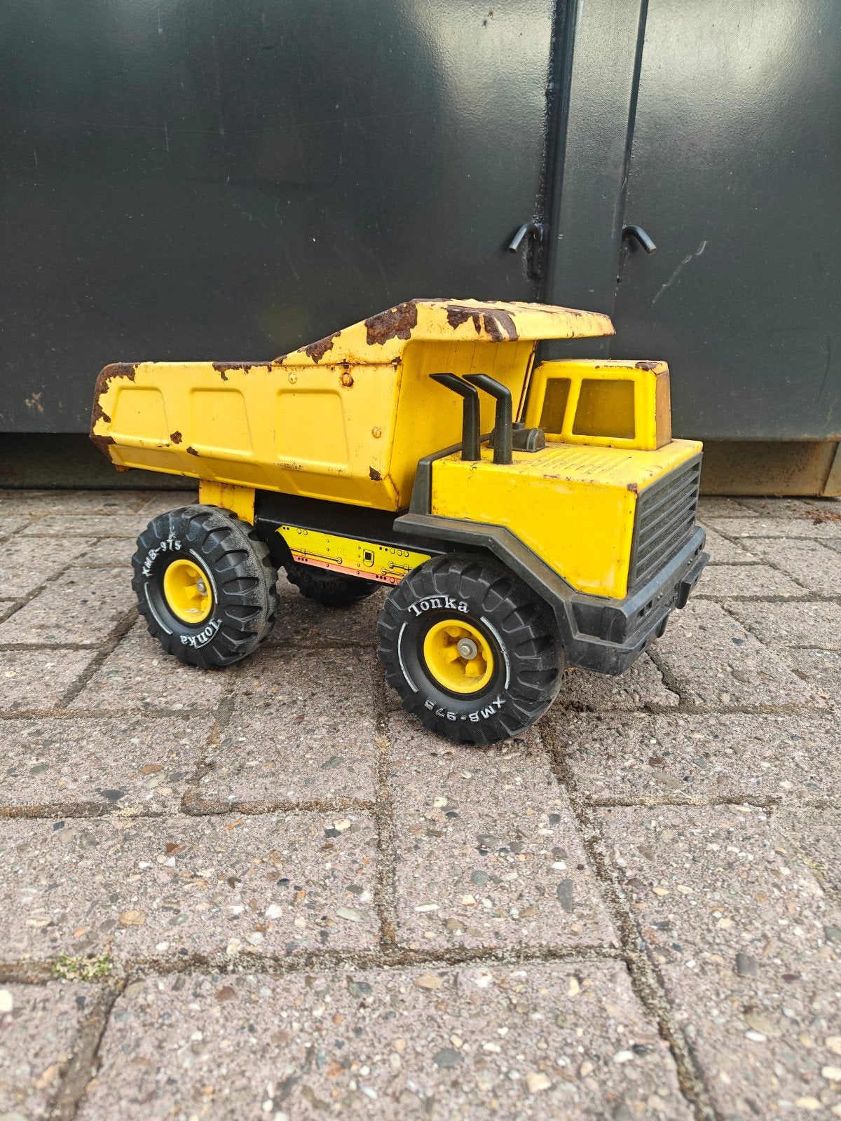 Vintage Tonka kiepwagen - Gele metalen speelgoedtruck, Ophalen, Gebruikt