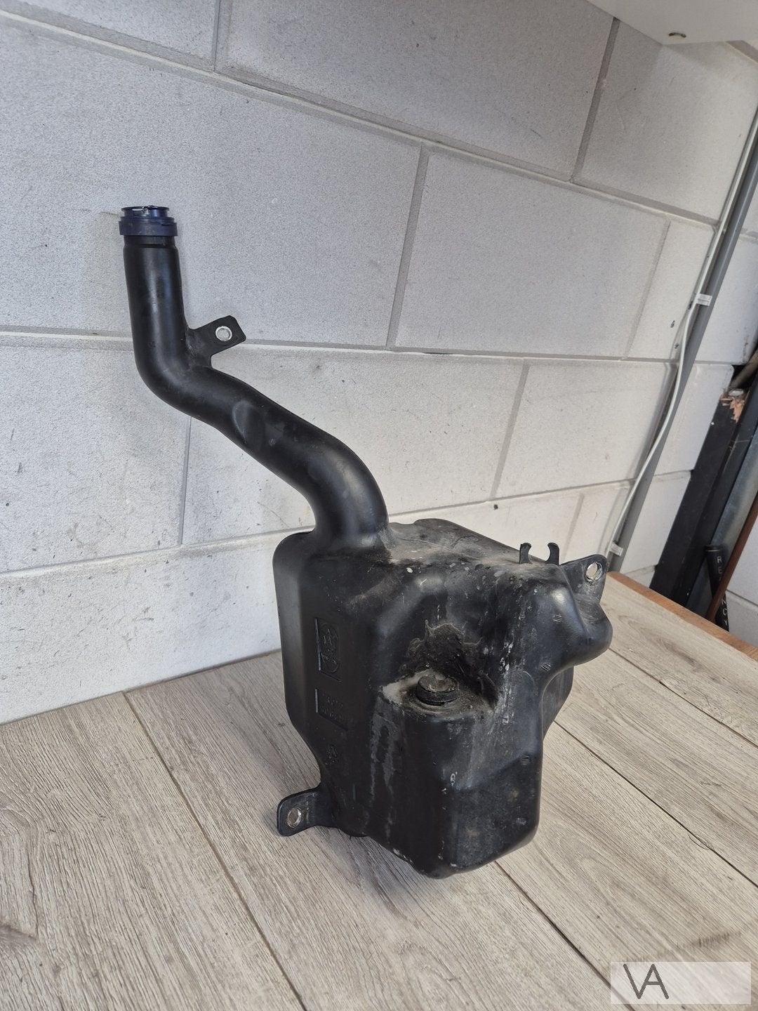 Maserati Quattroporte 2004 - 2012 tank ruitensproeier €50, Auto-onderdelen, Ruiten en Toebehoren, Maserati, Gebruikt, -, -