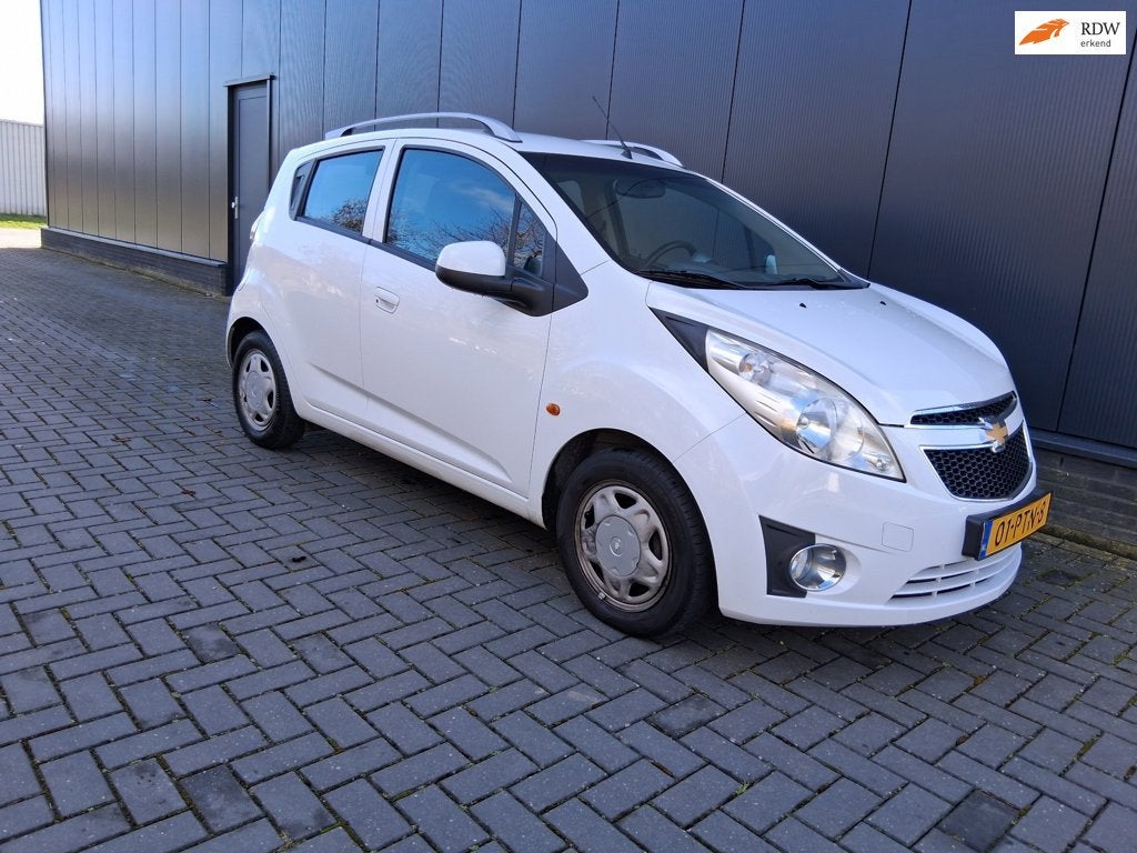 Chevrolet Spark 1.0 16V LS / lpg g3 / voor goedkoop rijden, Auto's, Chevrolet, Voorwielaandrijving, Euro 5, Zwart, 4 cilinders