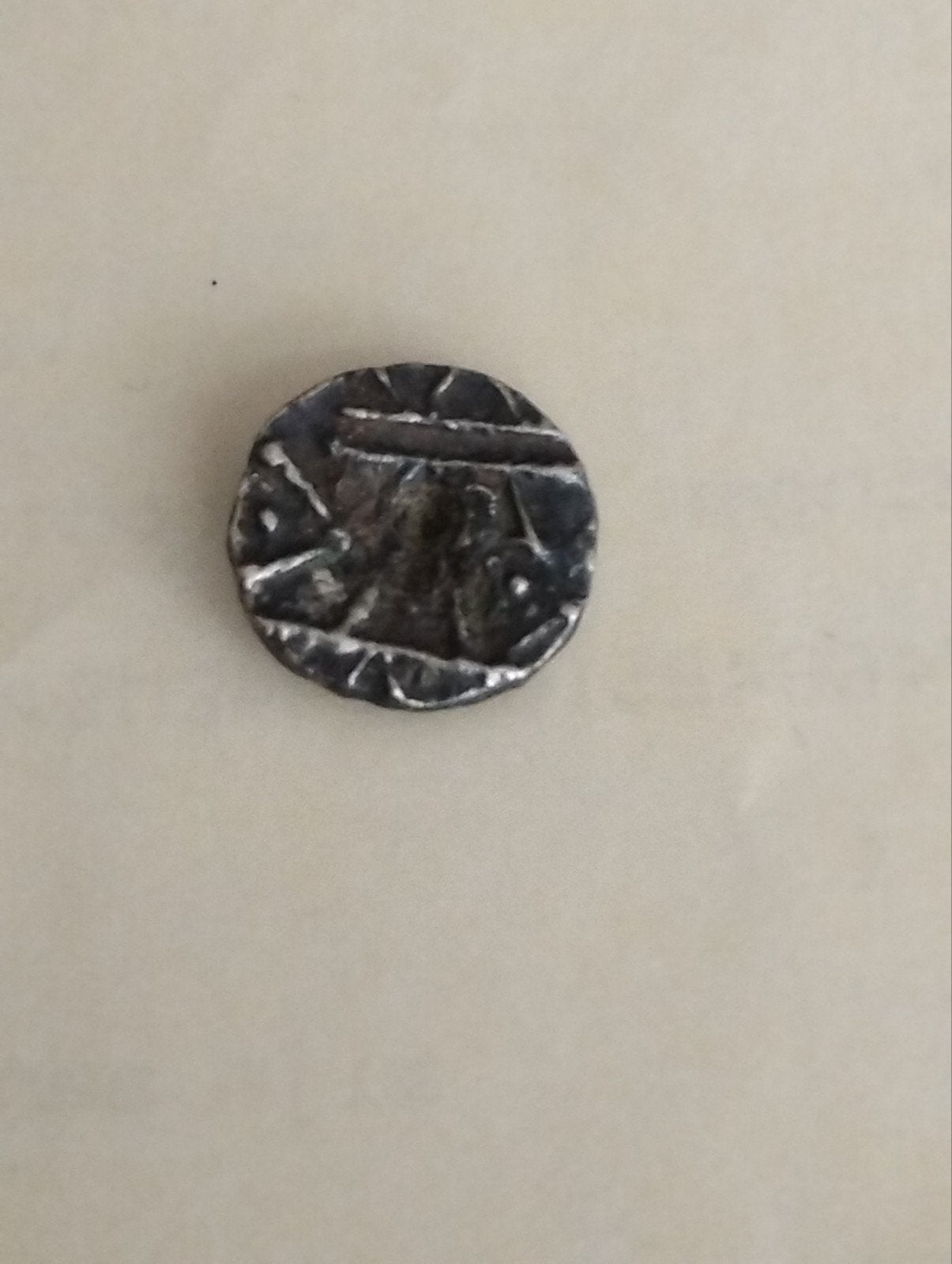 bodemvondst sceatta denk runner type 650+700, Vóór koninkrijk, Zilver, Losse munt, Overige waardes