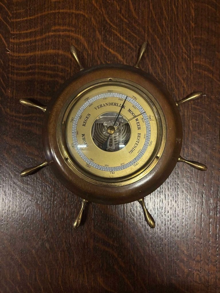 Vintage barometer in houten stuurwiel met messing spaken, Gebruikt, Niet bekend (tweedehands product), Onbekend (tweedehands product)