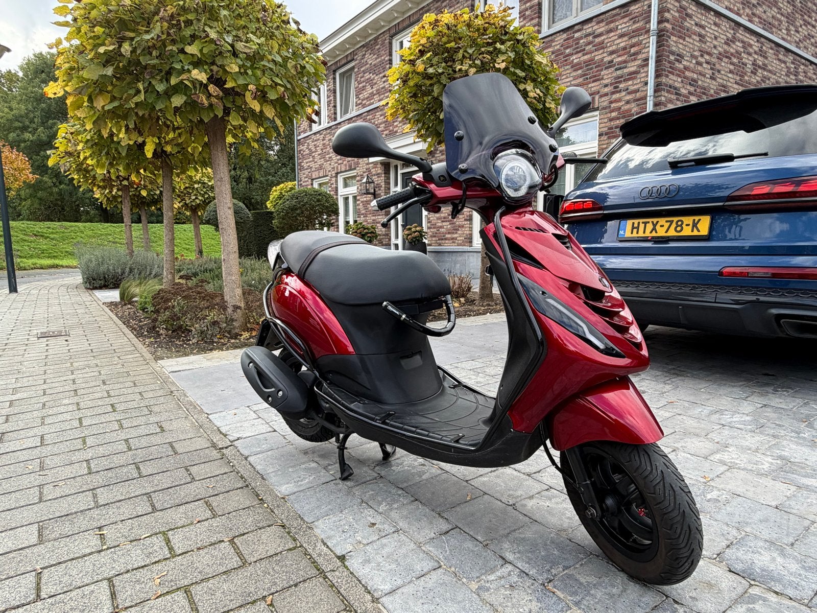 Piaggio Zip 2022 Candy Red - Zo goed als nieuw!, Fietsen en Brommers, Maximaal 45 km/u, Zip, Ophalen of Verzenden, Zo goed als nieuw