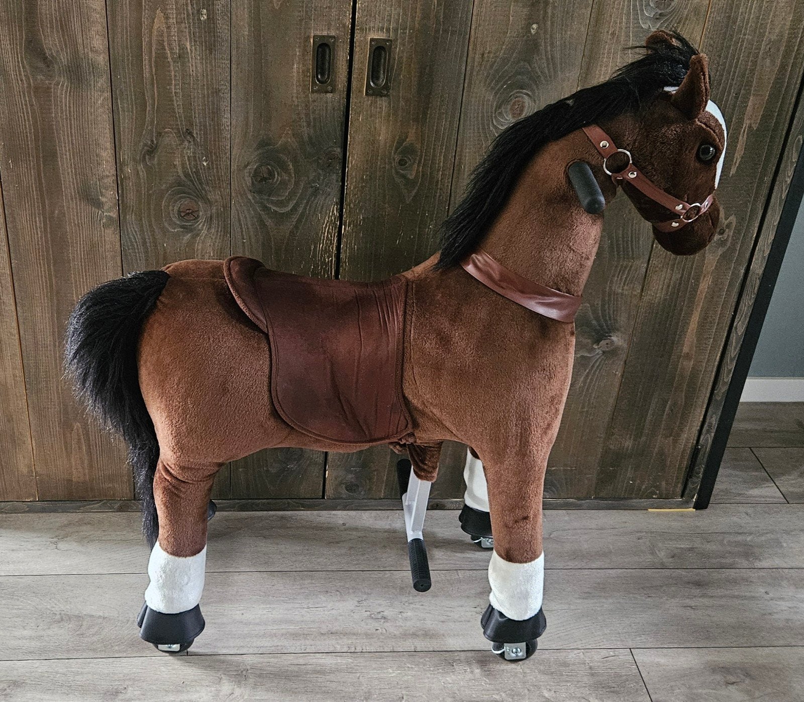 Kids Horse rijdend speelgoed paard Caspar, Ophalen, Zo goed als nieuw
