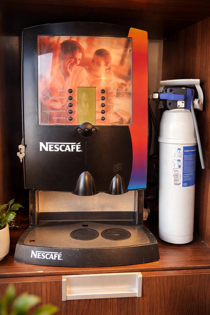 Koffie machine Nescafe met Filter, Ophalen of Verzenden, Zo goed als nieuw, Overige merken