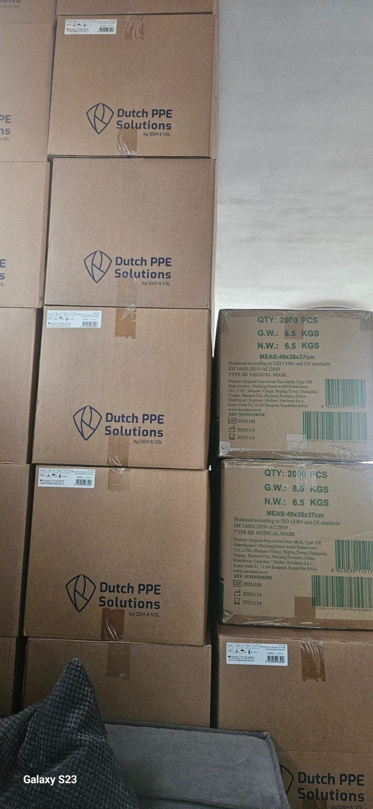 54 dozen Stofmaskers medisch type2r en ffp2 vdl dutch, Doe-het-zelf en Verbouw, Adembescherming, Ophalen of Verzenden