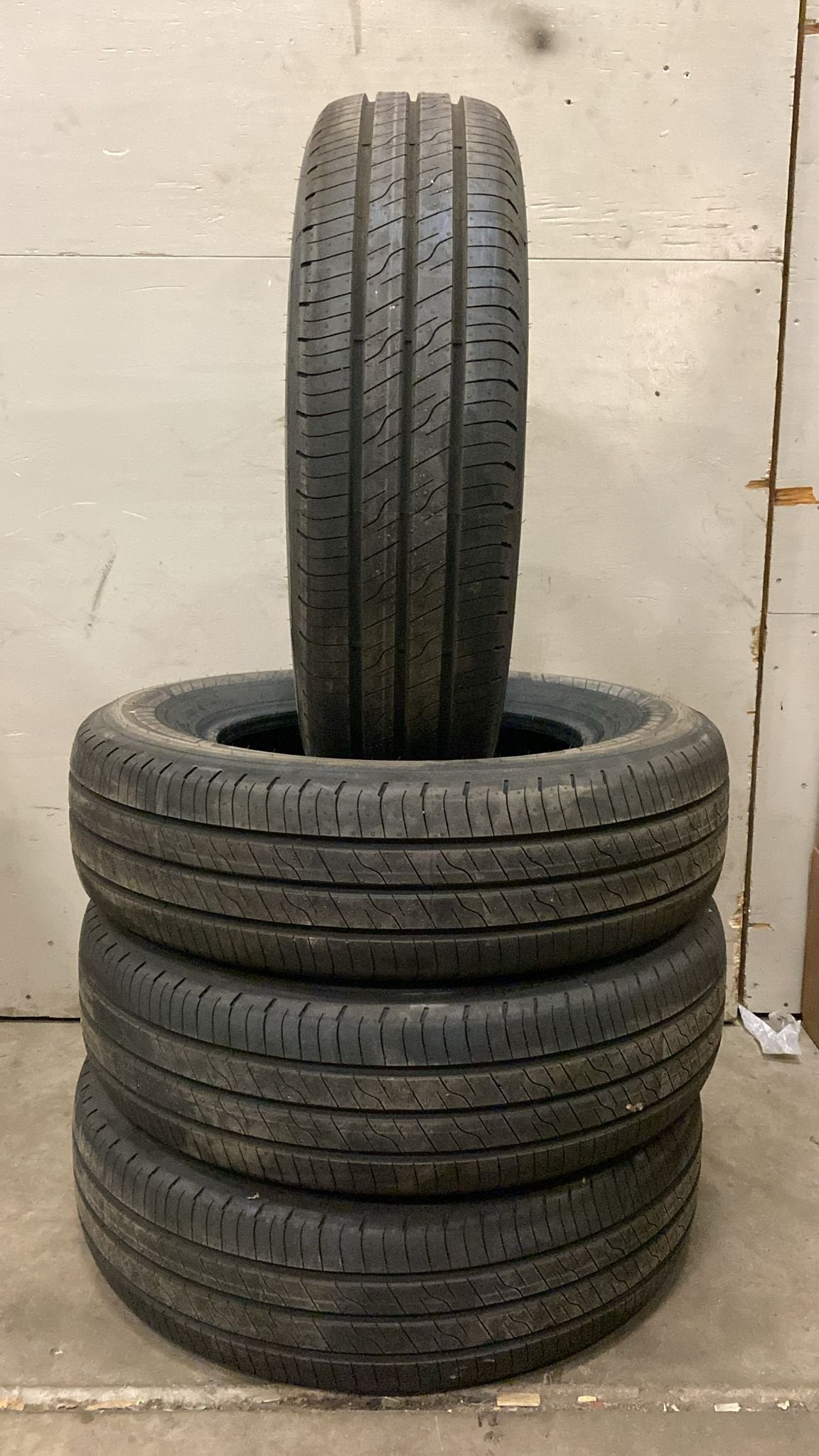 205-75-16C 113/111T Goodyear EfficientGrip Cargo 2 Zomer ban, Auto-onderdelen, Banden en Velgen, Band(en), Zomerbanden, Gebruikt