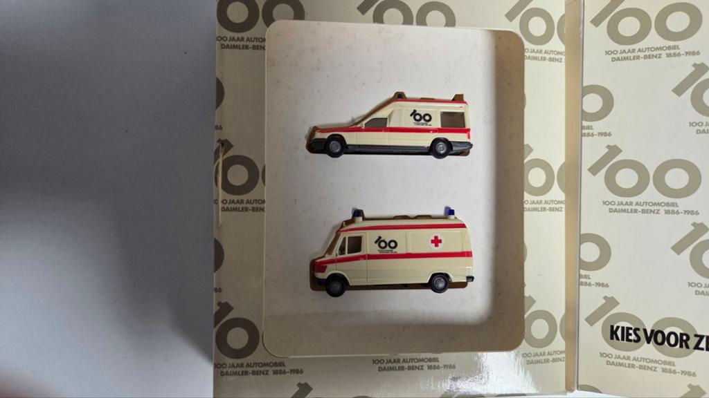 Herpa setje ambulance 100 jaar Daimler Benz 1886-1986, Ophalen of Verzenden, Zo goed als nieuw, Auto, Herpa