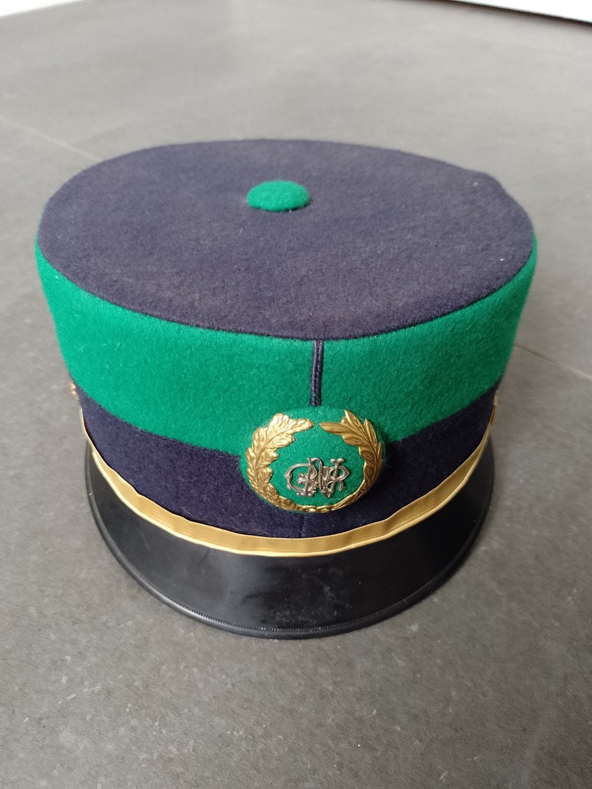 Politie pet Portugal Porto maat 57 uniform, Ophalen of Verzenden, Overige gebieden, Helm of Baret