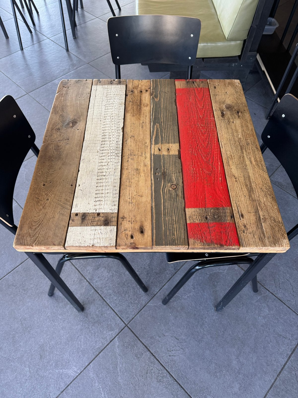 16 Kantinetafels 70x70 cm - Ideaal voor vereniging!, Huis en Inrichting, Gebruikt, Vierkant, Tot twee personen, Overige houtsoorten