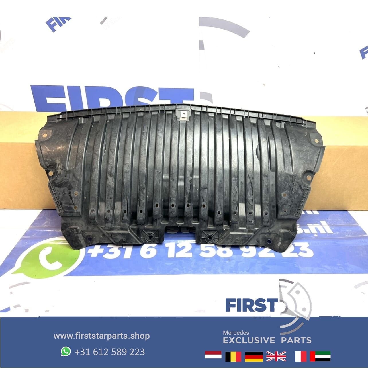 W212 motor onderplaat Mercedes E Klasse 2009-2016 W204 W212, Auto-onderdelen, Carrosserie en Plaatwerk, Gebruikt, -, Ophalen of Verzenden