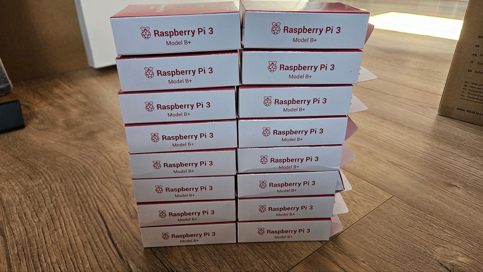Raspberry Pi 3 Model B+ (16x beschikbaar), Ophalen of Verzenden, Nieuw