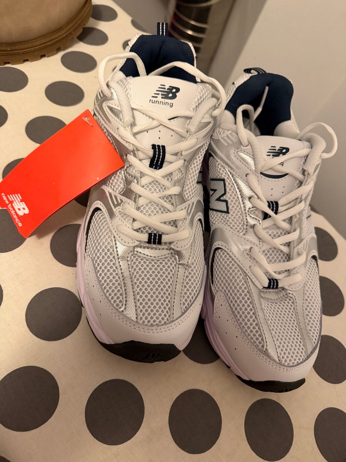 New Balance  maat 44, Ophalen of Verzenden, Nieuw, Wit, Sneakers of Gympen