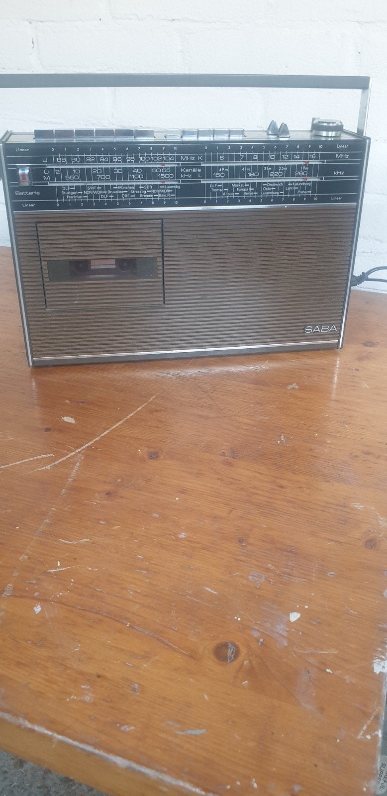 Oude radio cassette recorder, Ophalen