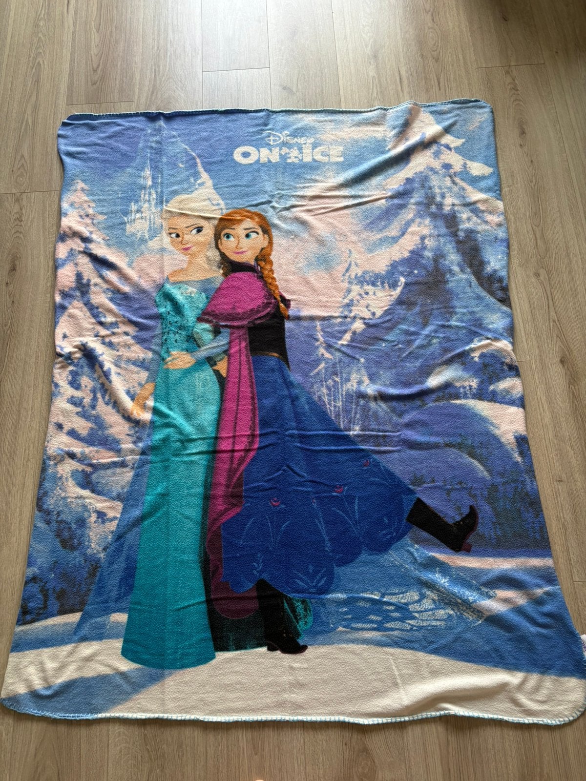 Disney on ice Frozen dekentje/kleedje Origineel, Ophalen of Verzenden, Overige figuren, Zo goed als nieuw