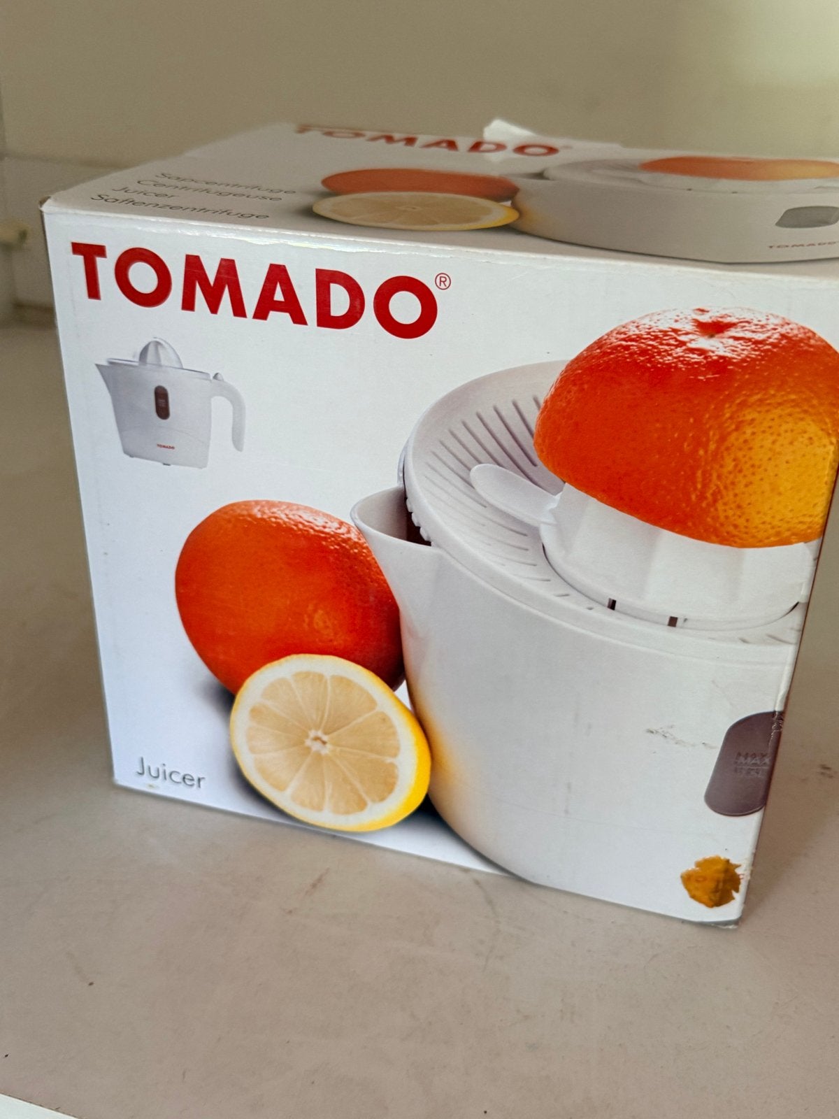 TOMADO Sapcentrifuge / Juicer - Nieuw in doos, Witgoed en Apparatuur, Juicers, Ophalen of Verzenden, Nieuw, Elektrisch, Sapcentrifuge