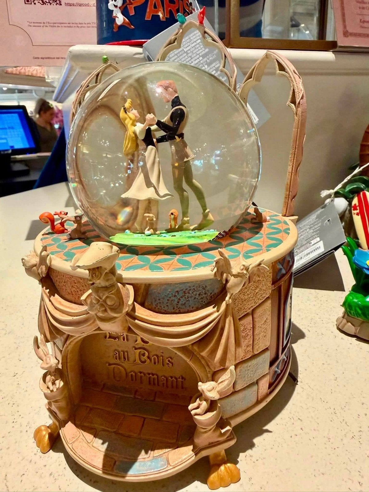 Disneyland Parijs Doornroosje snowglobe, Ophalen of Verzenden, Sneeuwwitje of Doornroosje, Nieuw