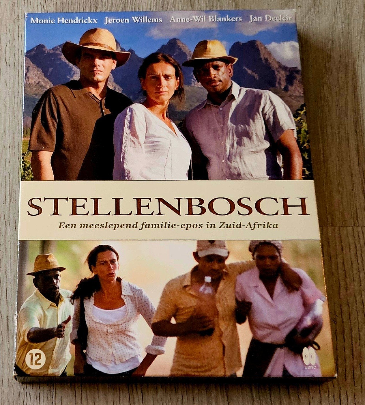 Stellenbosch - Een meeslepend familie-epos in Zuid-Afrika, Cd's en Dvd's, Gebruikt, Nederlands, Overige genres, Extra's